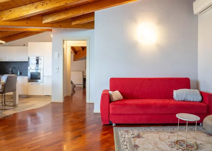 Terrazza Incanto, Con Terrazza E Garage Desenzano del Garda